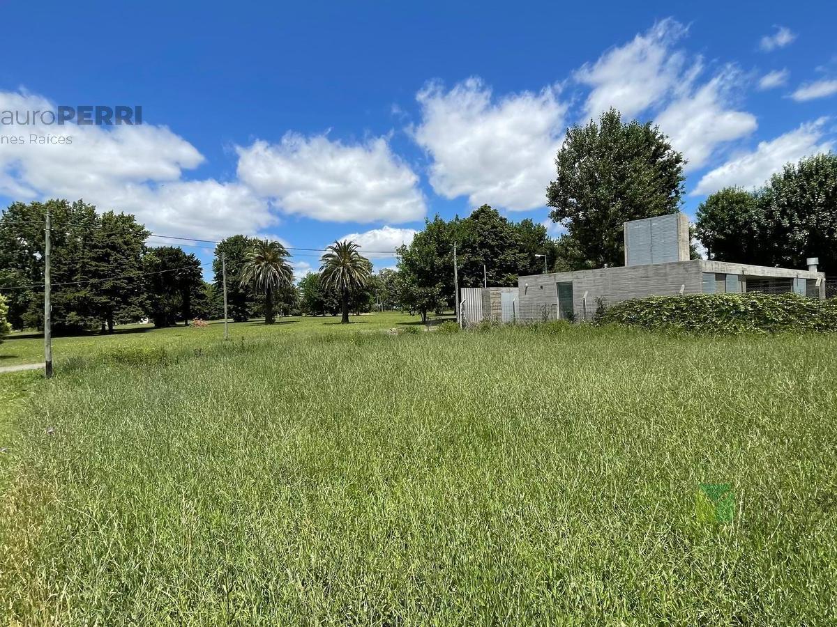 Terreno en Venta en Villa Elisa 3
