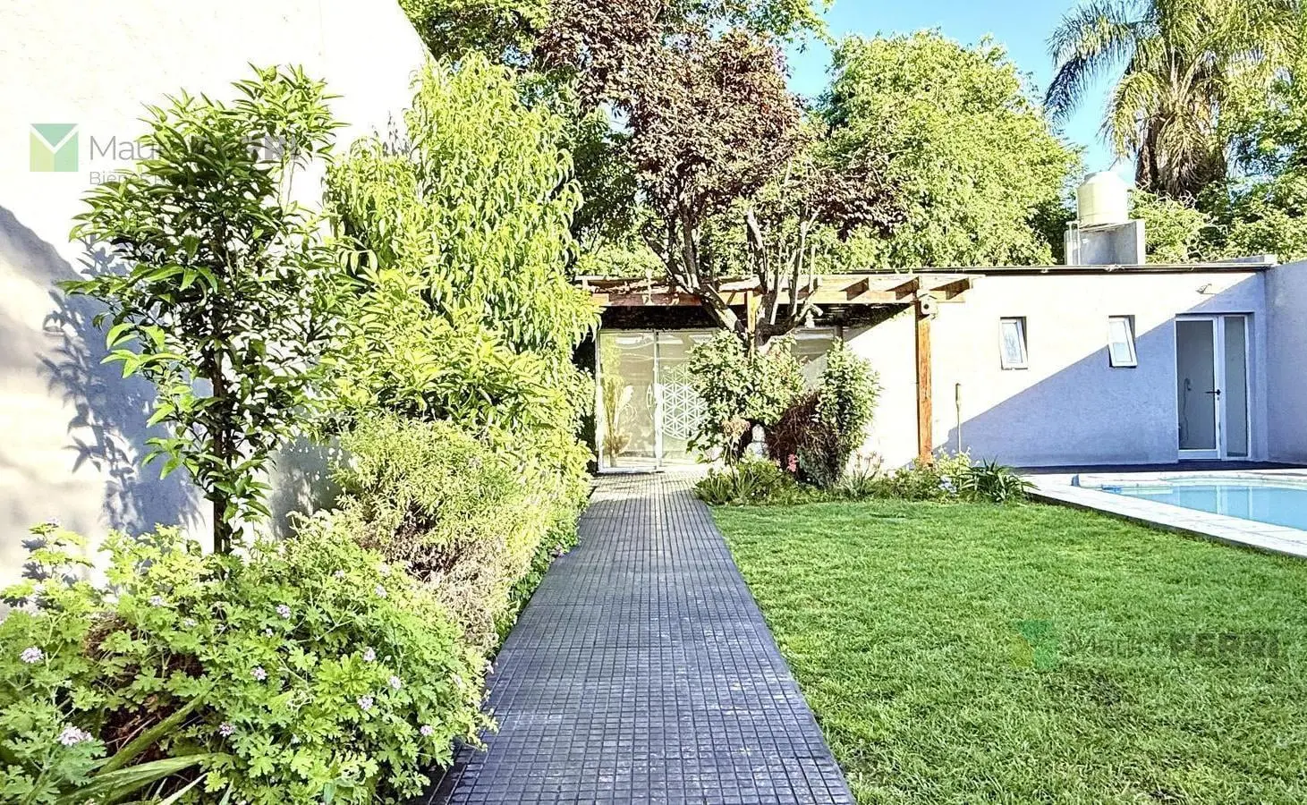 Hermosa casa en venta 3 dormitorios La Plata 2