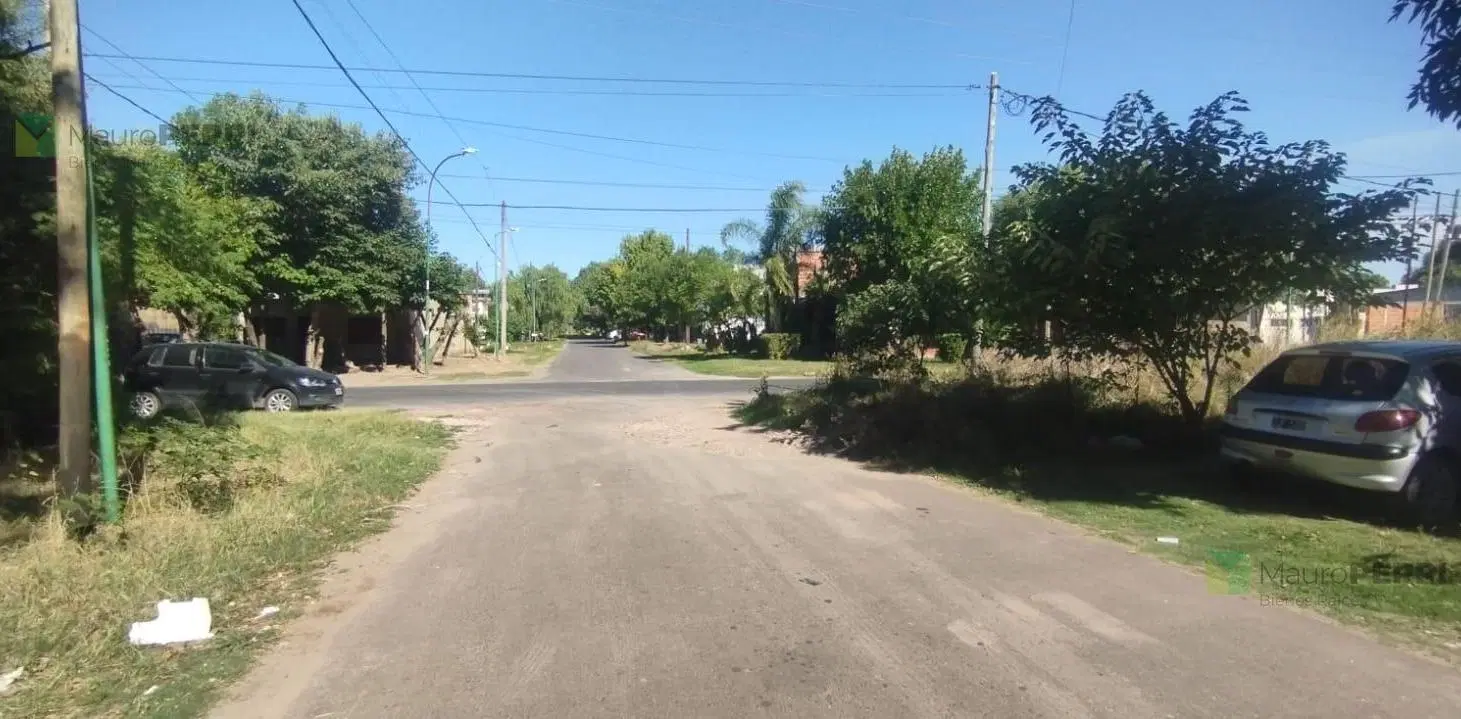 Terreno sobre asfalto calle 144 y 49 5