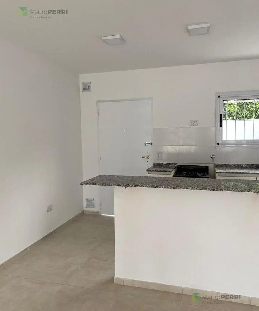 Duplex en alquiler 3 dormitorios en Lisandro olmos La Plata 8
