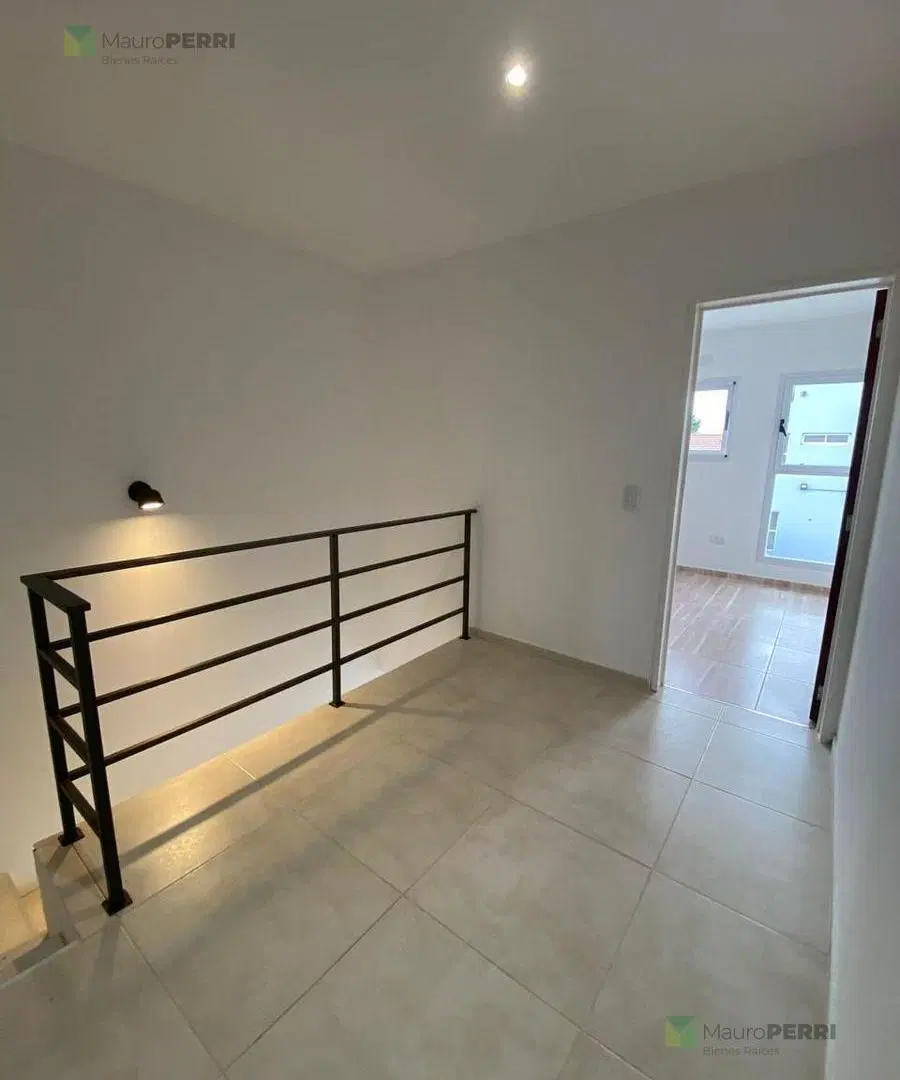 Duplex en alquiler 3 dormitorios en Lisandro olmos La Plata 4