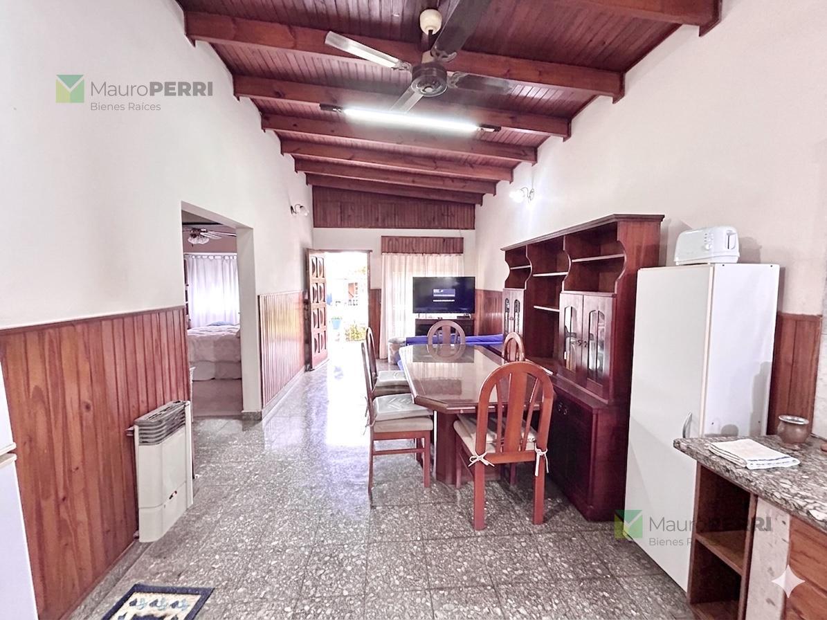 Foto de 2 casas en bloque 10 e/ 79 y 80, imagen 1