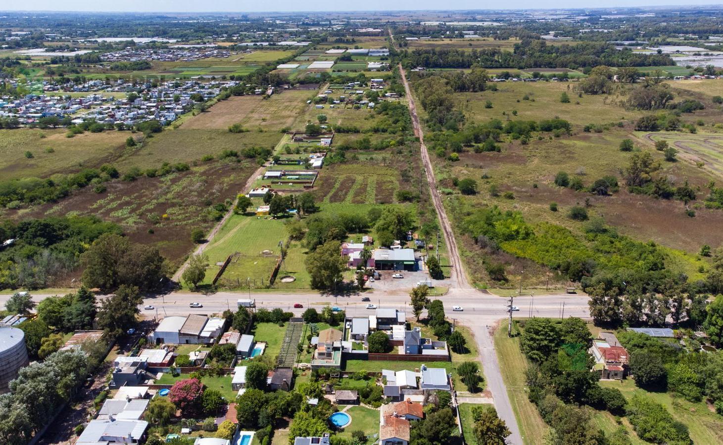 Foto de Terreno en venta sobre avenida 44, Lisandro Olmos, La Plata, imagen 4
