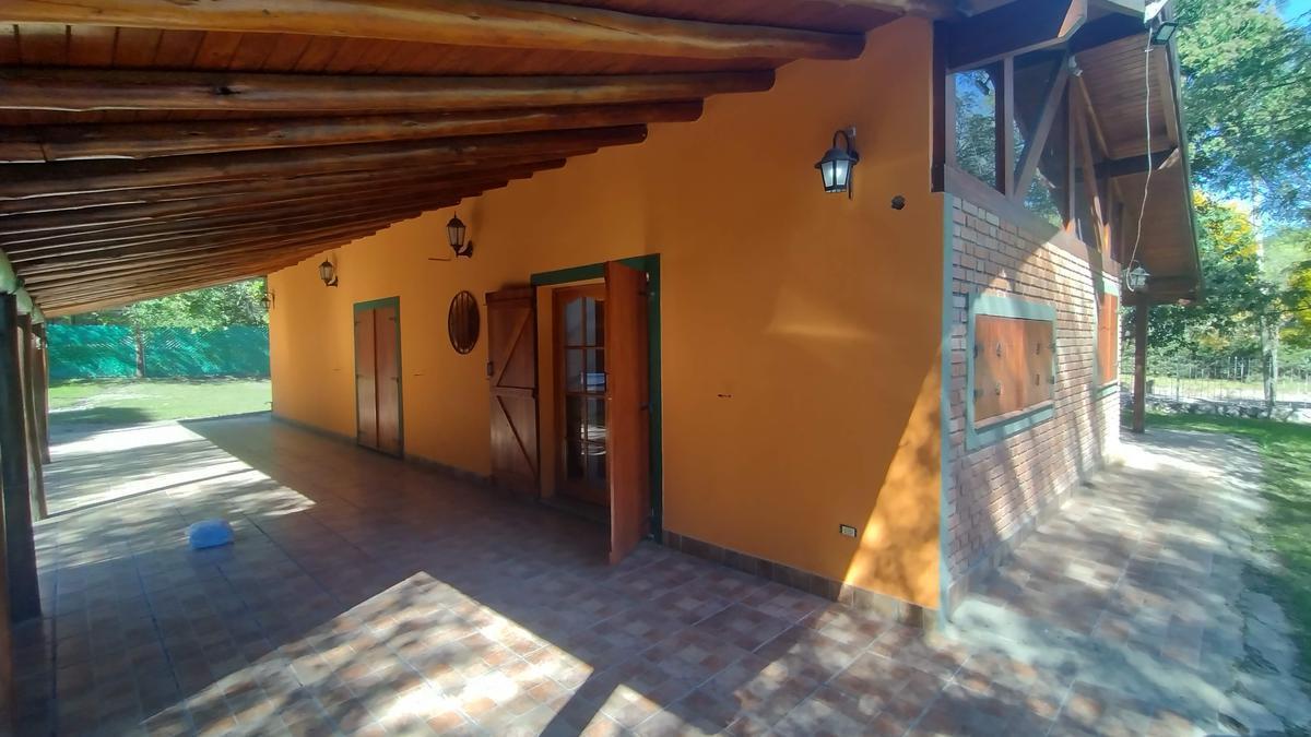Casa en Venta en Villa Giardino | 3 Dorm. - 2 Baños | Pileta | Quincho | Apta Crédito 5