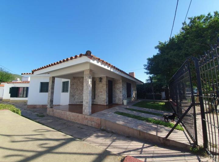 Complejo de cabañas en alquiler temporario  2