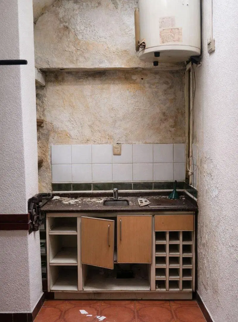 VENTA OFICINA, 2 baños privados, en 2 niveles 4