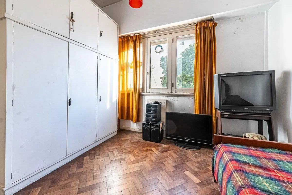 VENTA DEPTO 3 AMBIENTES CON BALCON FLORES 4