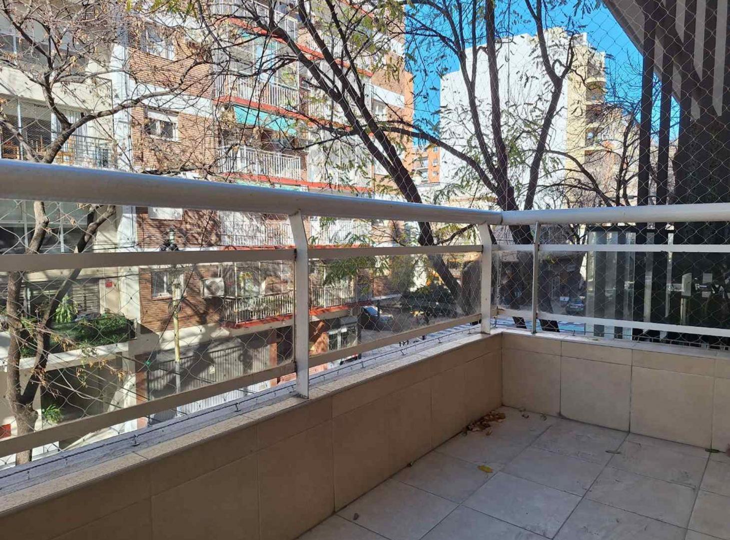 VENTA DEPTO EN PALERMO CON BALCON Y PILETA