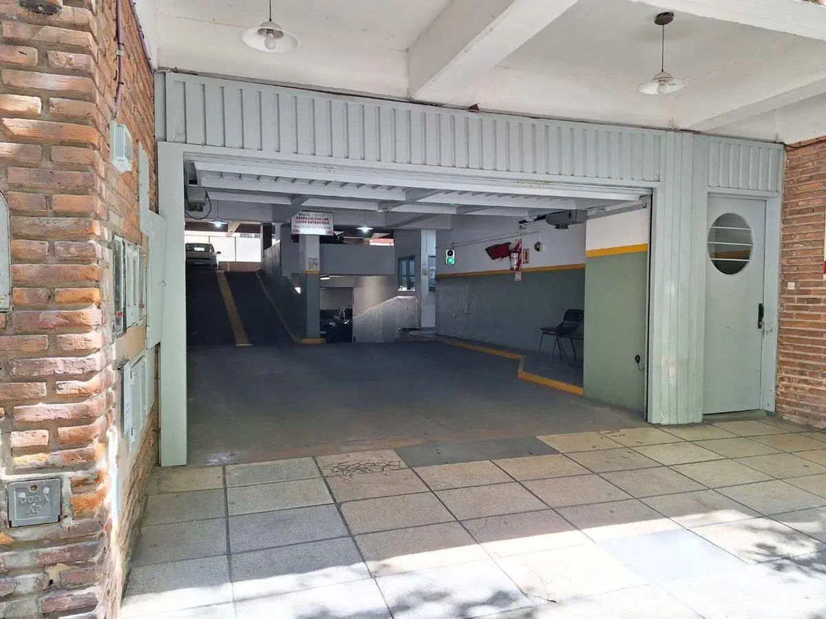 COCHERA EN VENTA TECHADA BELGRANO AMENABAR 1500 3
