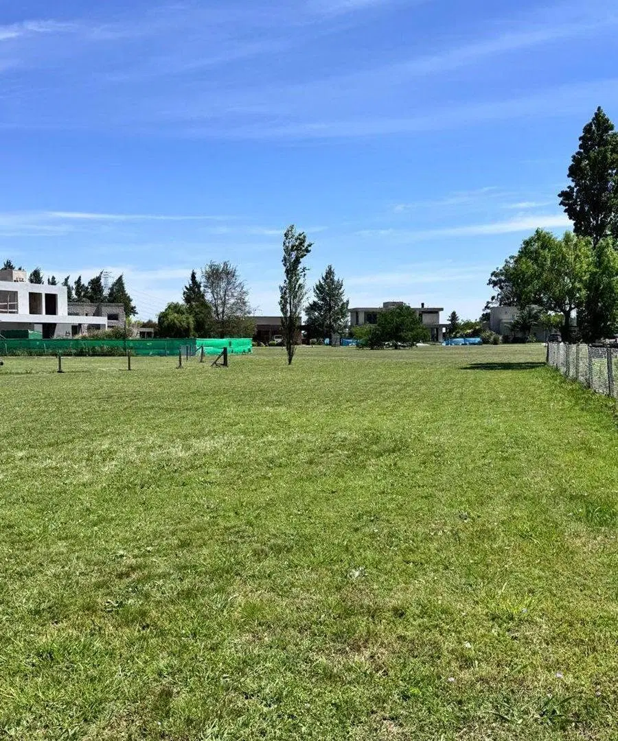 VENTA LOTE LA MAGDALENA BARRIO PRIVADO CANNING 8