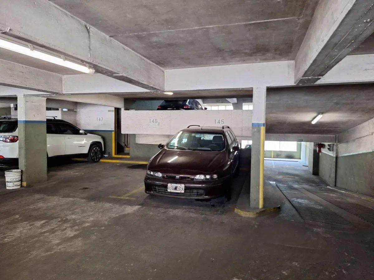COCHERA EN VENTA TECHADA BELGRANO AMENABAR 1500 4