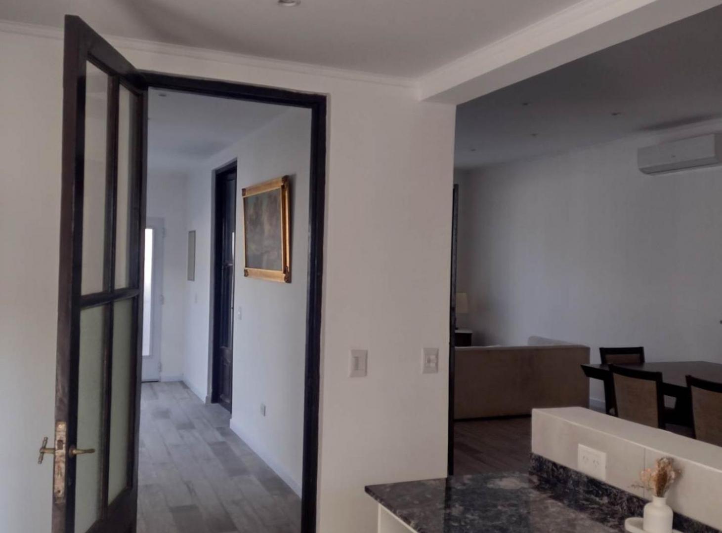 Foto de Venta casa en Mercedes Renovada Impecable, imagen 5