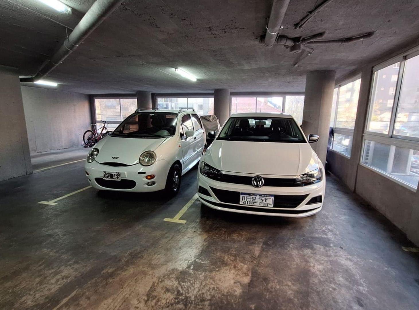 Foto de COCHERA CUBIERTA EN VENTA EDIFICIO VILLA URQUIZA, imagen 1