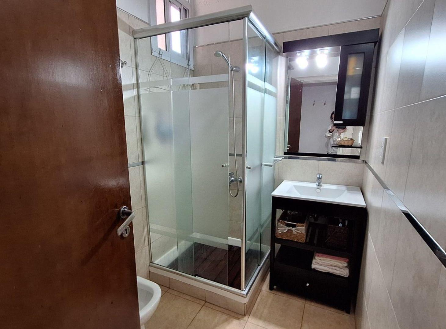 Foto de VENTA SAN CRISTOBAL DEPTO 3 AMB CON DEP Y BALCON, imagen 2