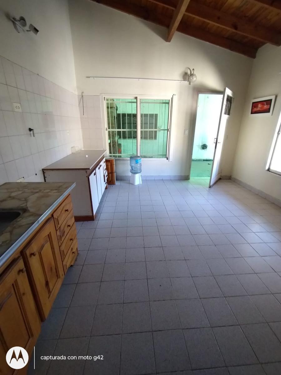 Casa en Plottier 2 Dorm + Dpto 1 Dorm 4