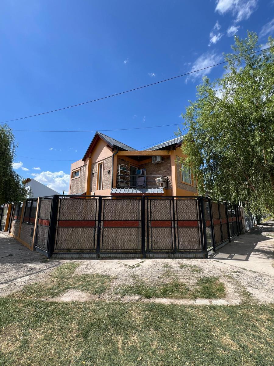 Casa en Cipolletti 4