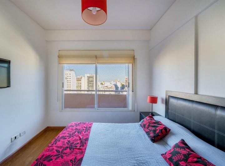 Dos ambientes amoblado con balcón y amenities en Caballito 2