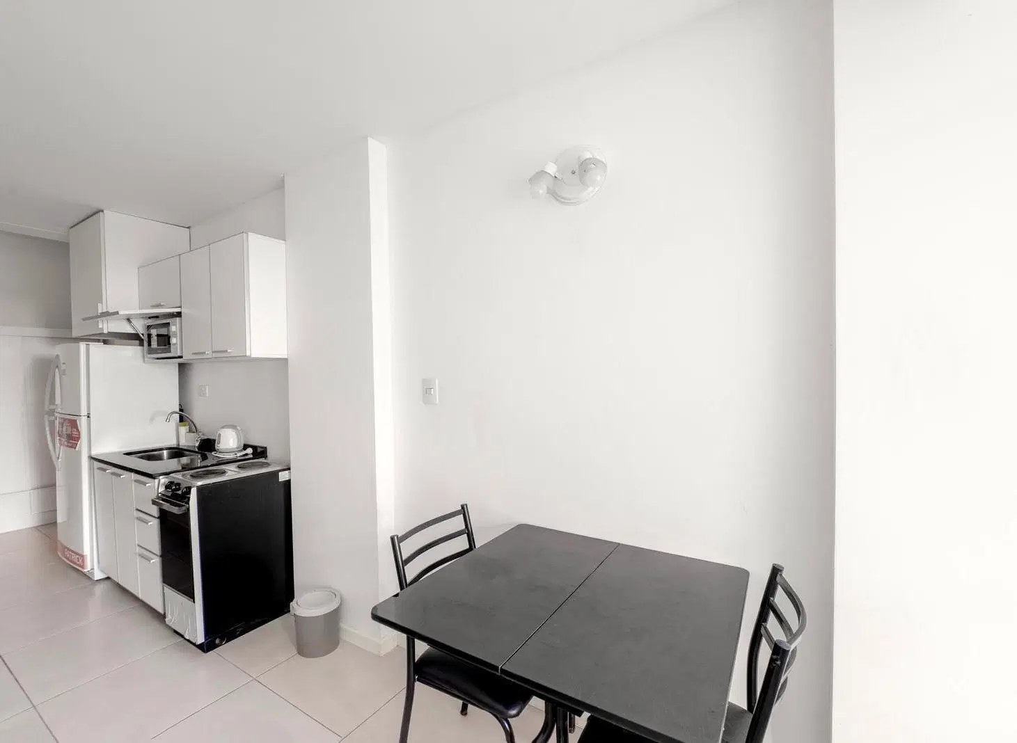 Monoambiente amoblado con amenities en alquiler temporario en Almagro 3