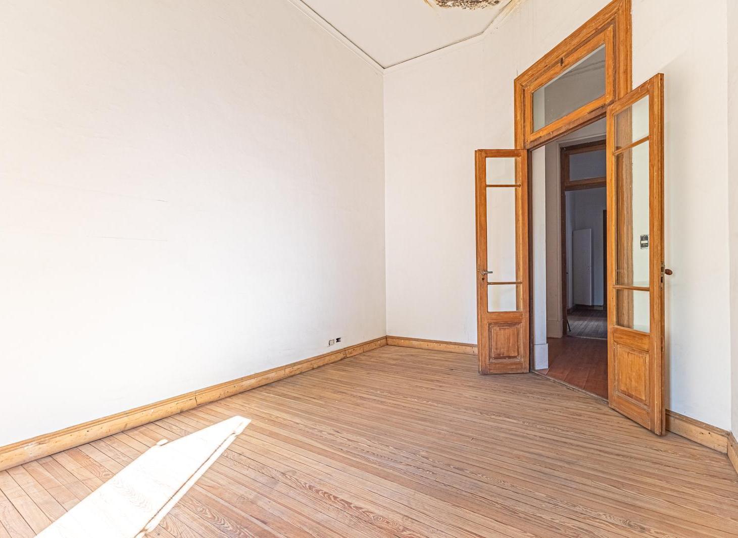 Foto de Departamento de 7 ambientes Apto Profesional en venta en Almagro, imagen 5