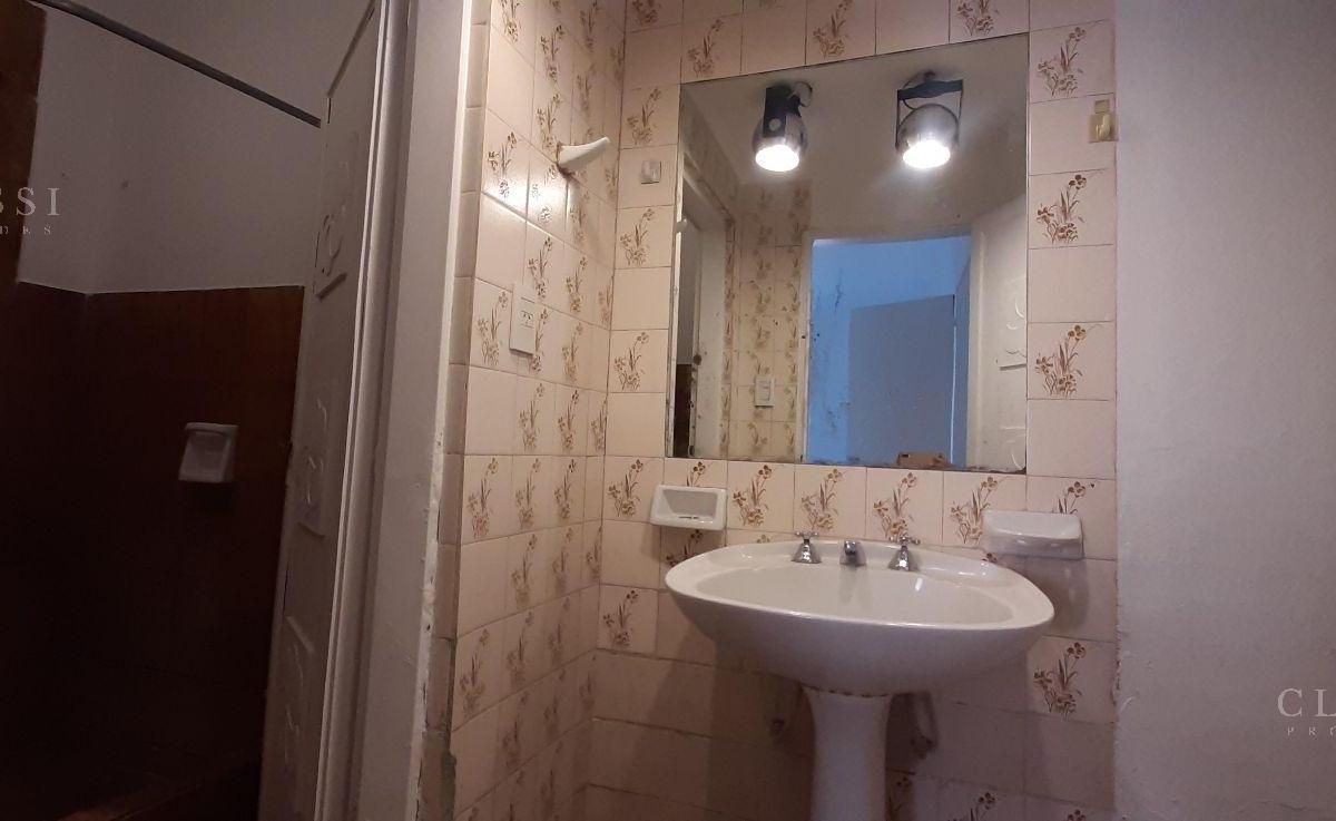 Venta de Casa + Dpto en B° Los Alamos (Ex B° Rosauer) 3