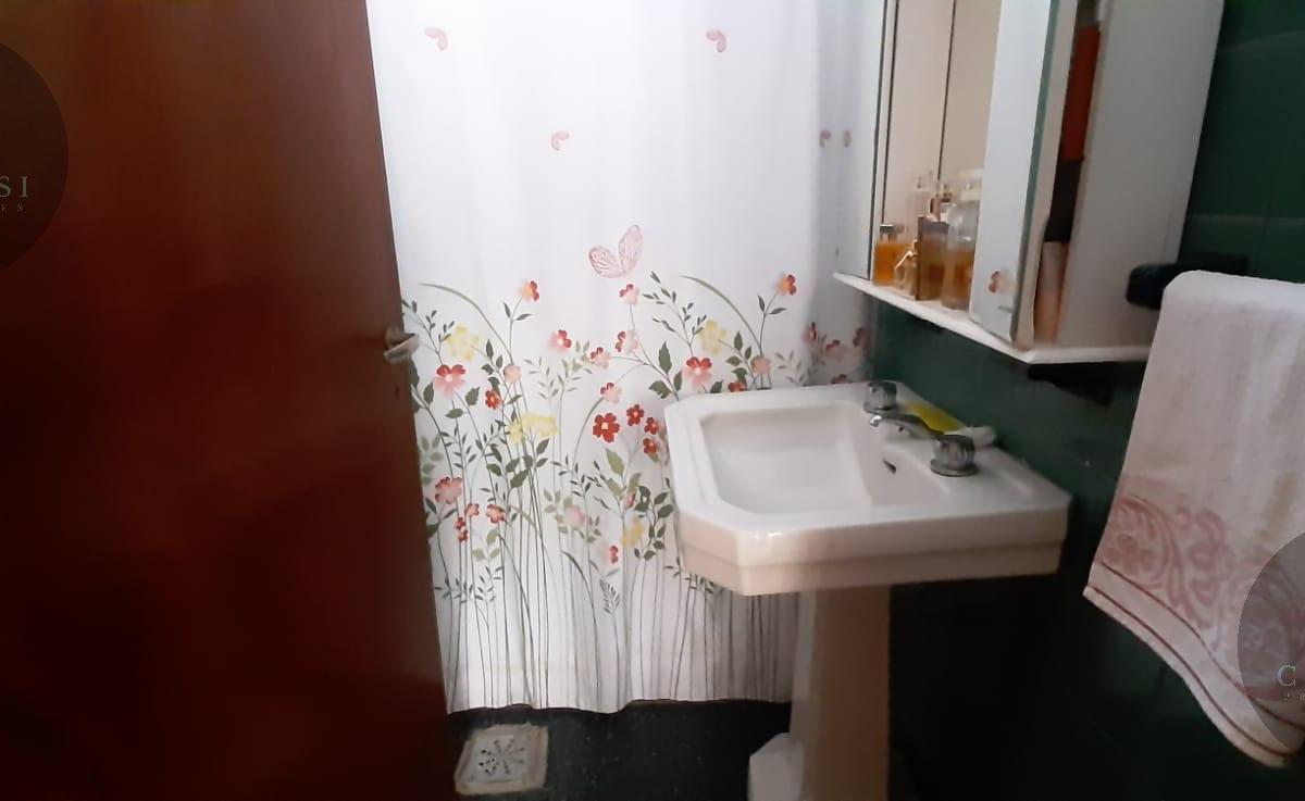 Venta de Casa + Dpto en B° Los Alamos (Ex B° Rosauer) 5