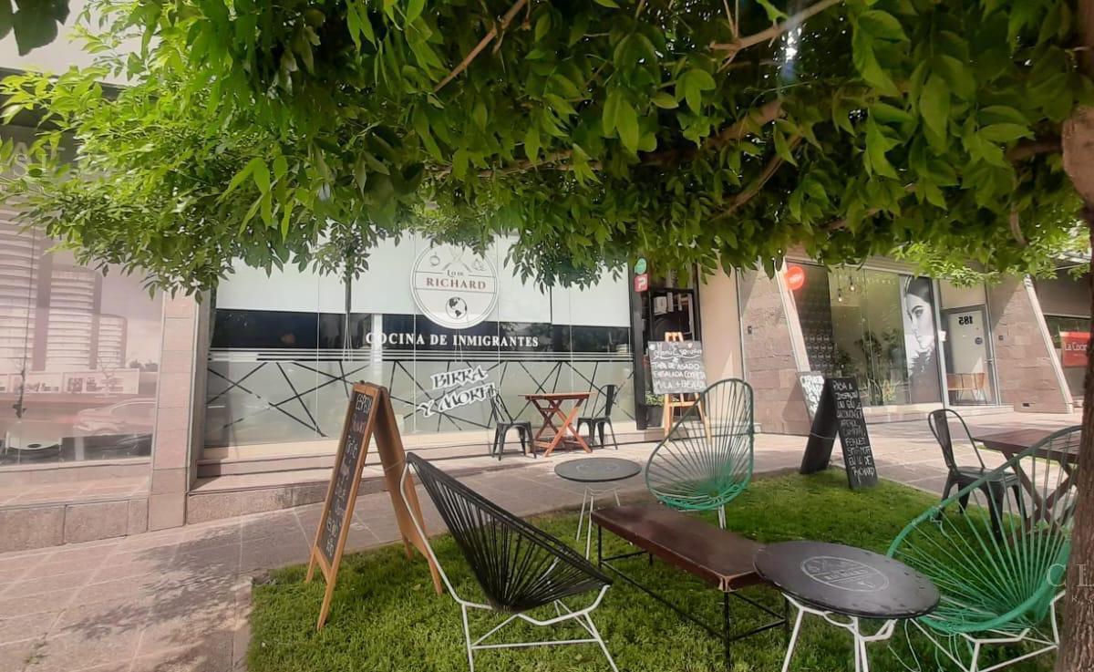 Venta de Local Comercial en Edificio Atlas del Parque - Cipolletti 2
