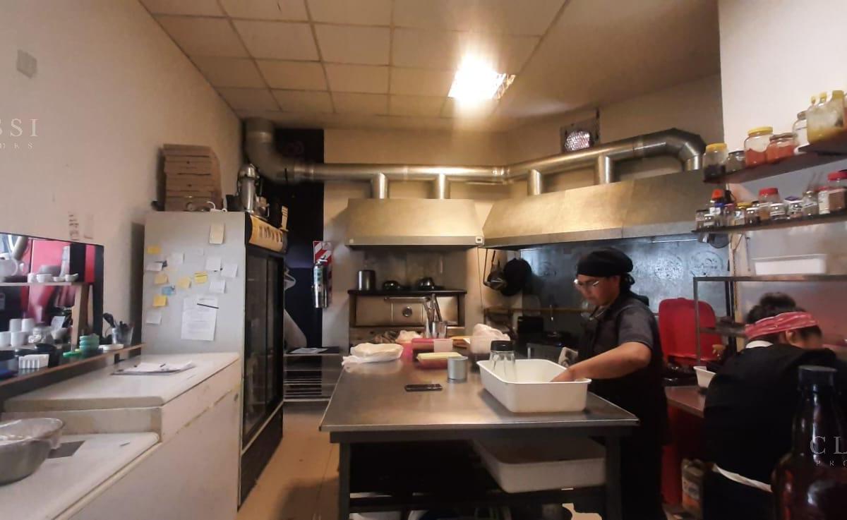 Venta de Local Comercial en Edificio Atlas del Parque - Cipolletti 4