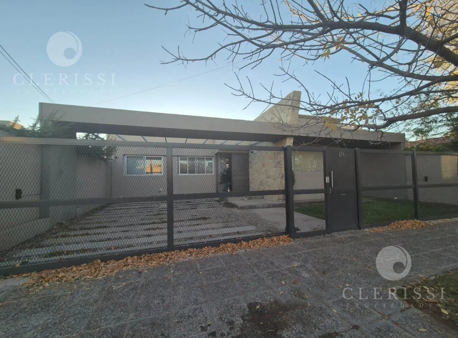 Venta de casa 2 Dorm. B° Rosauer - Cipolletti - Apto Credito 2