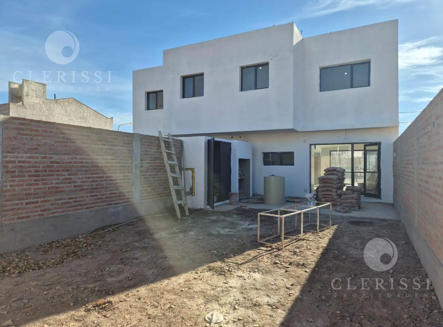 Venta de duplex 3 dorm. en B° Ayres del Valle - Cipolletti 8