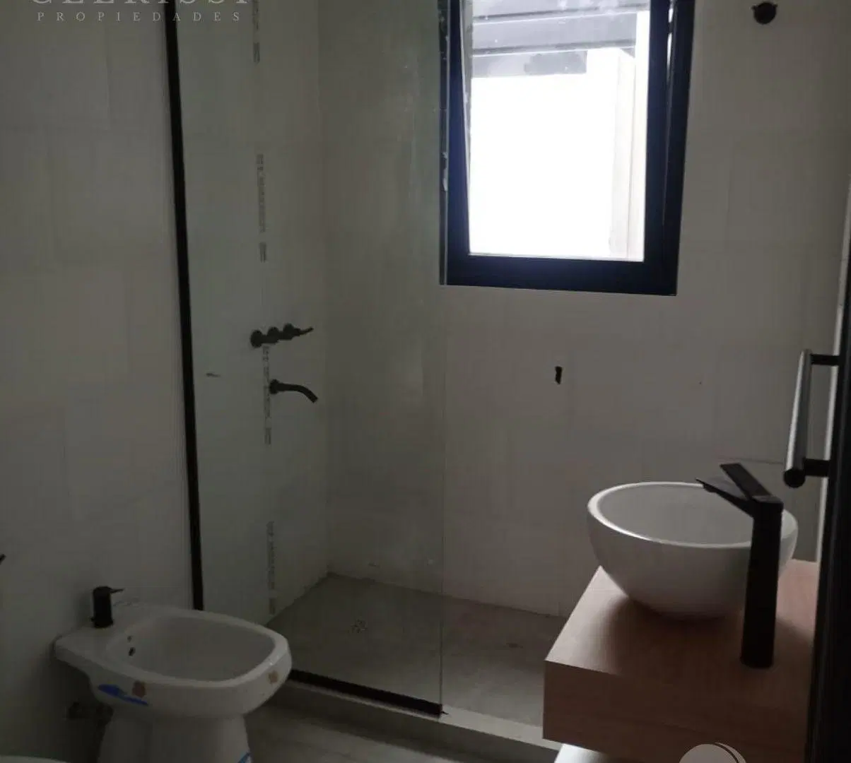 Venta de Duplex 3 Dorm. Apto Crédito en B° Los Platanos - Cipolletti 2