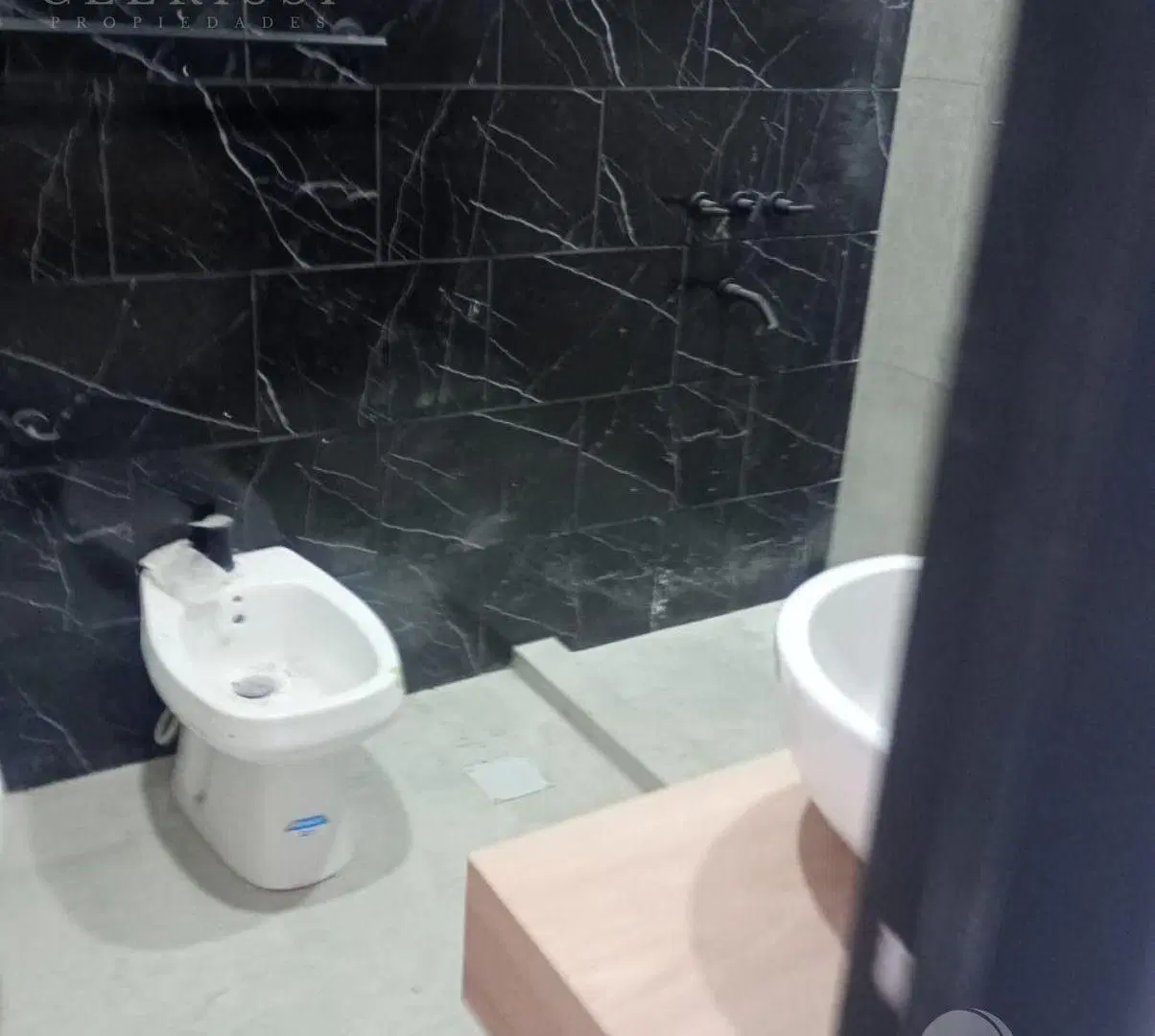 Venta de Duplex 3 Dorm. Apto Crédito en B° Los Platanos - Cipolletti 7