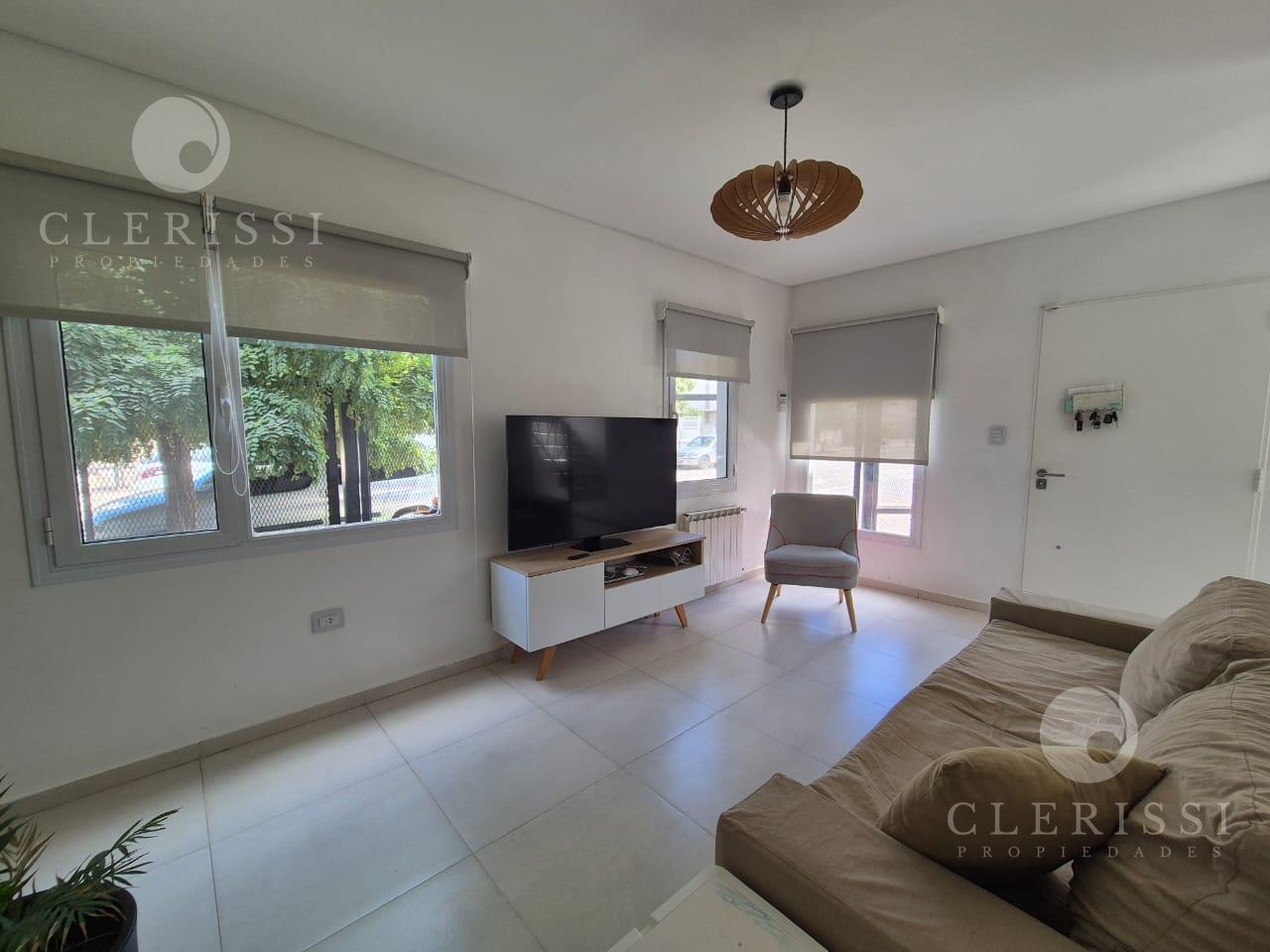 Foto de Venta de Duplex tipo casa en B° Ayres de Septiembre - Cipolletti - Apto, imagen 5