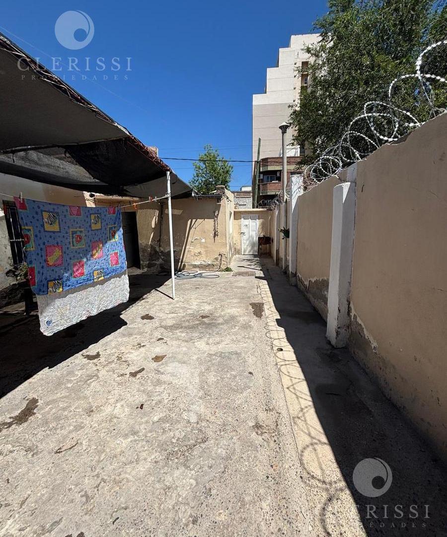 Foto de Venta de Casa para reciclar , calle Fotheringham 67 -, imagen 2