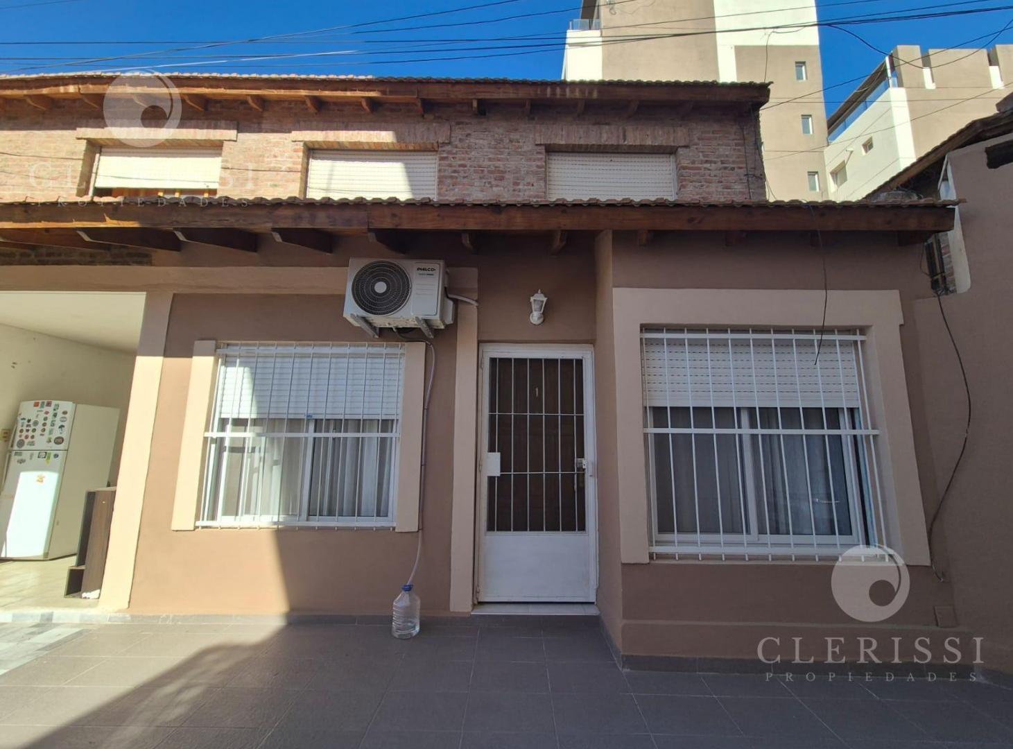 Foto de Venta de dúplex 2 dorm. en B° Alanís (centro) - Cipolletti, imagen 1