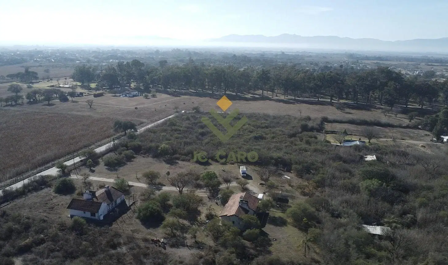 Espectacular lote en venta con vistas panorámicas 3