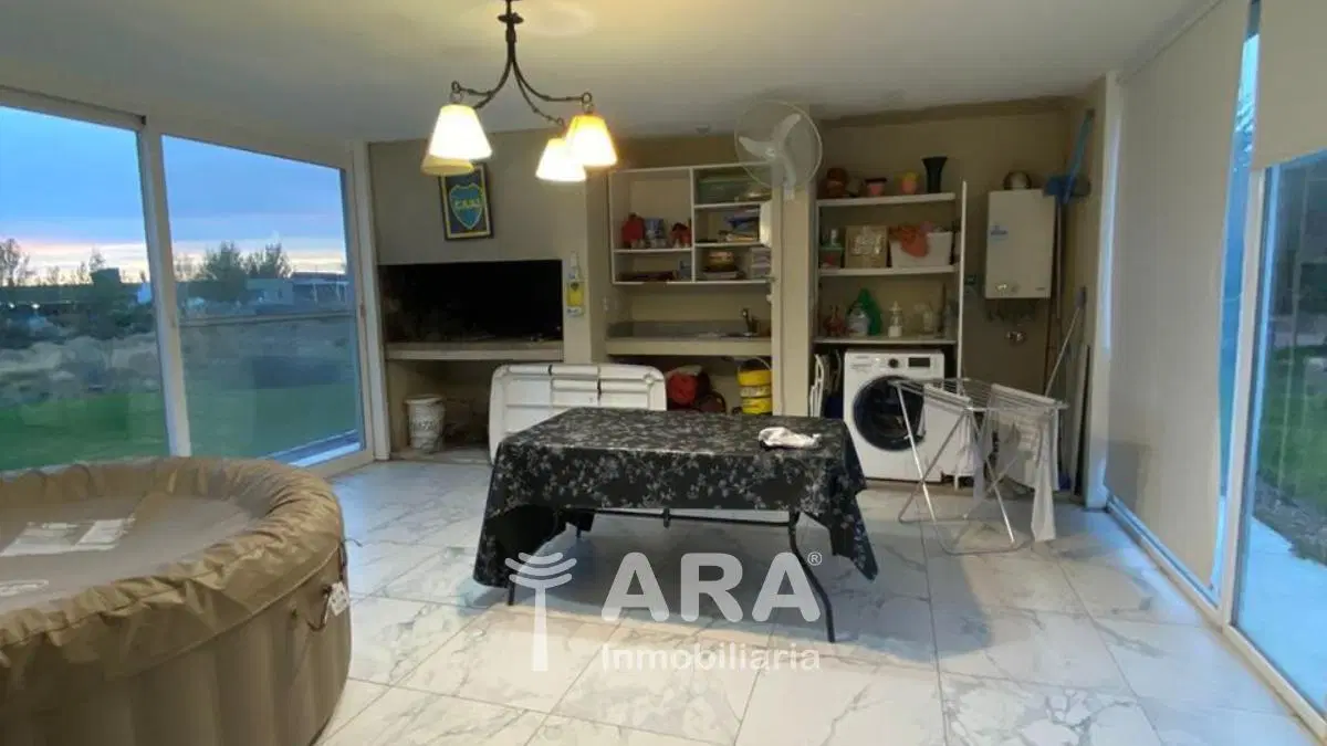 CASA EN BARRIO LA PENINSULA - NEUQUEN 5