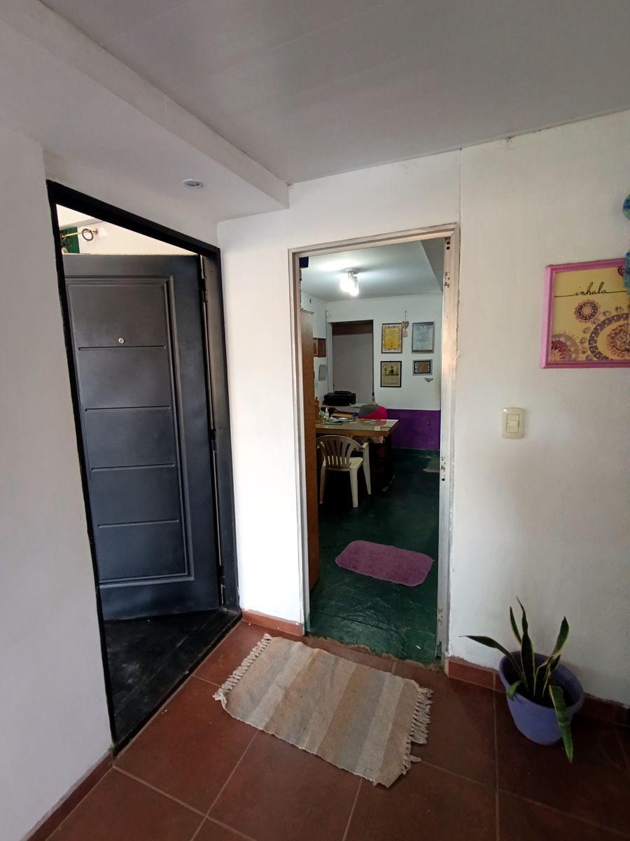 Vendo o Permuto Inmueble Centrico con Salones Multiples 3