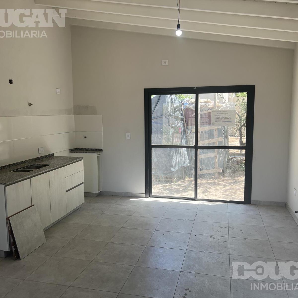 Venta - Casa Tres Dorm. en La Sebastiana - Piedra Blanca 1