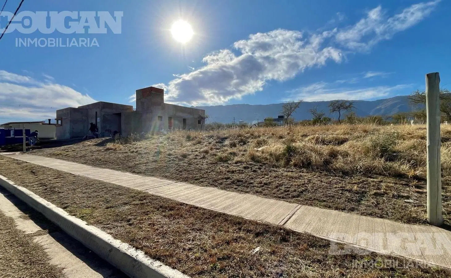 VENTA - LOTE EN LA ARBOLADA 4