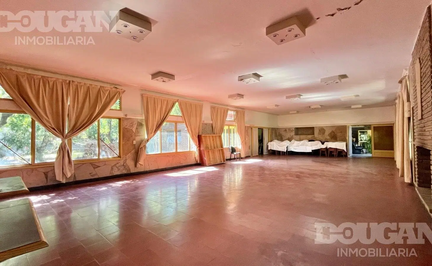 VENTA - Hotel a metros de Avenida del Sol 4