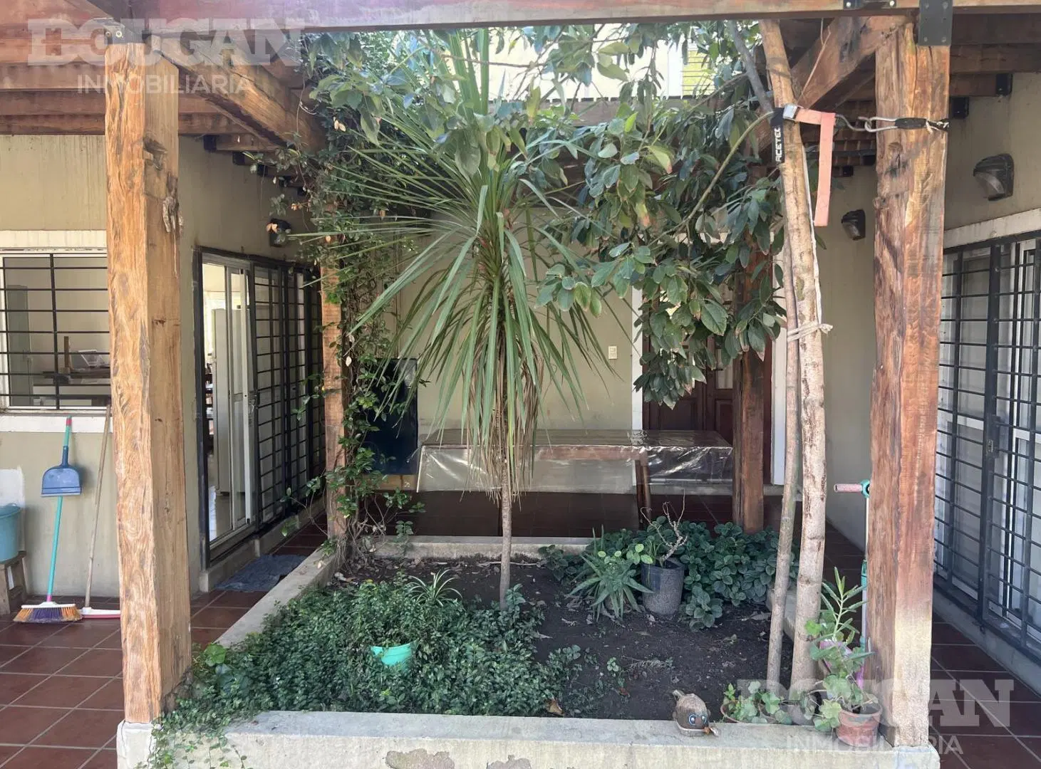 Casa en Venta - Amplio Parque y Pileta - Villa de Merlo 3
