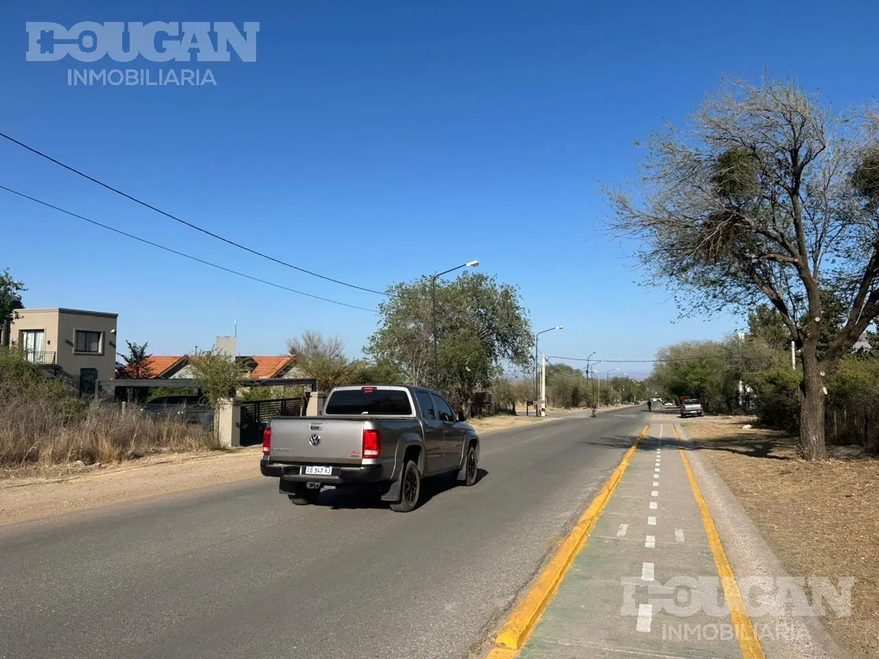 TERRENO EN VENTA - Doble Frente y Excelente Ubicación 3