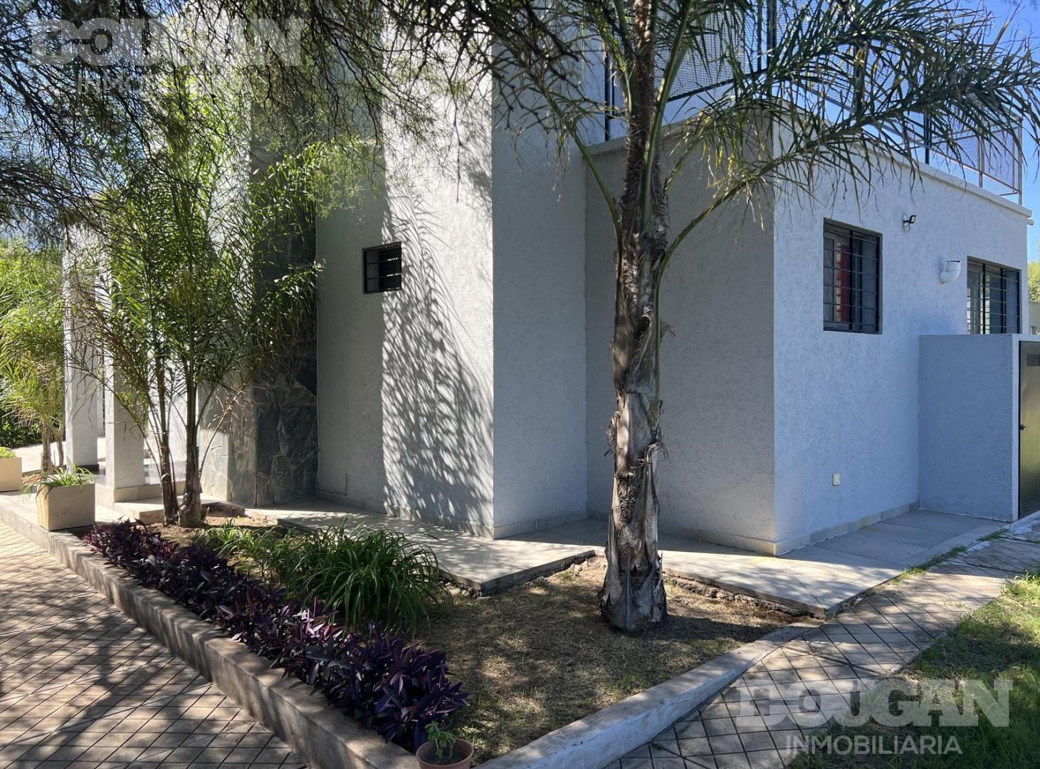 Foto de Casa con quincho y piscina - Carpintería San Luis, imagen 5