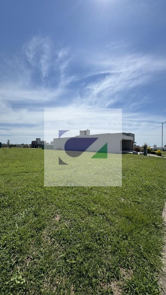 Terreno en Venta Barrio Las Quintas II 2