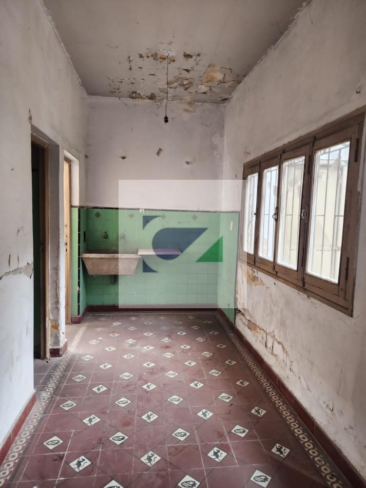 Casa a Refaccionar/demoler 1