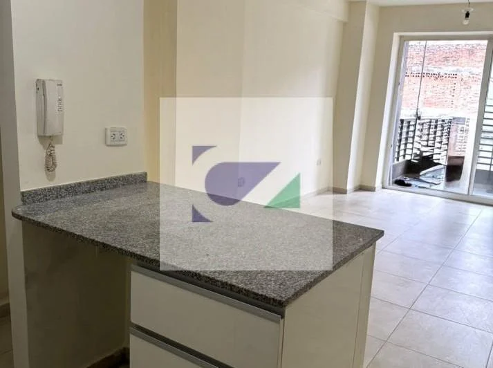 DEPARTAMENTO EN VENTA BALCARCE 600 3