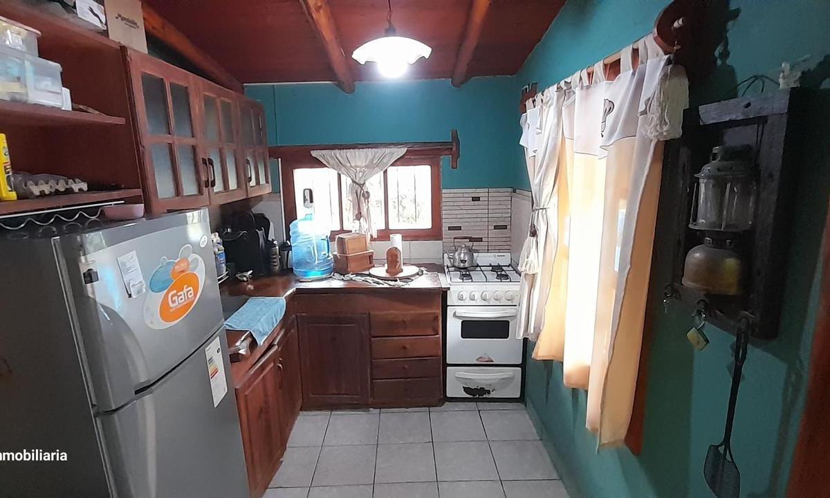 Complejo de 3 casas en Terreno de 1.235m2 - El Bolson - Sobre calle San Martin - Barrio lujan
