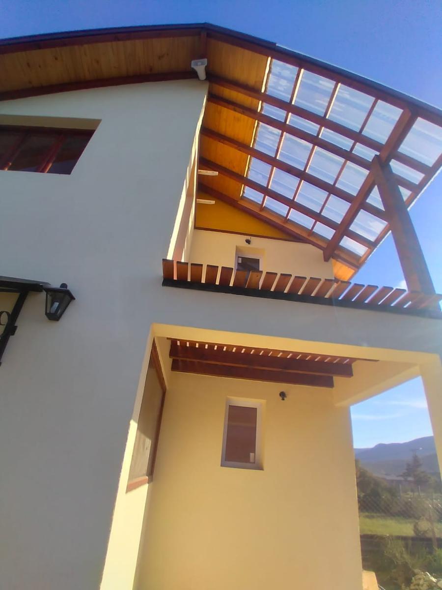 El Bolson. Casa a Estrenar en Arrayanes 2