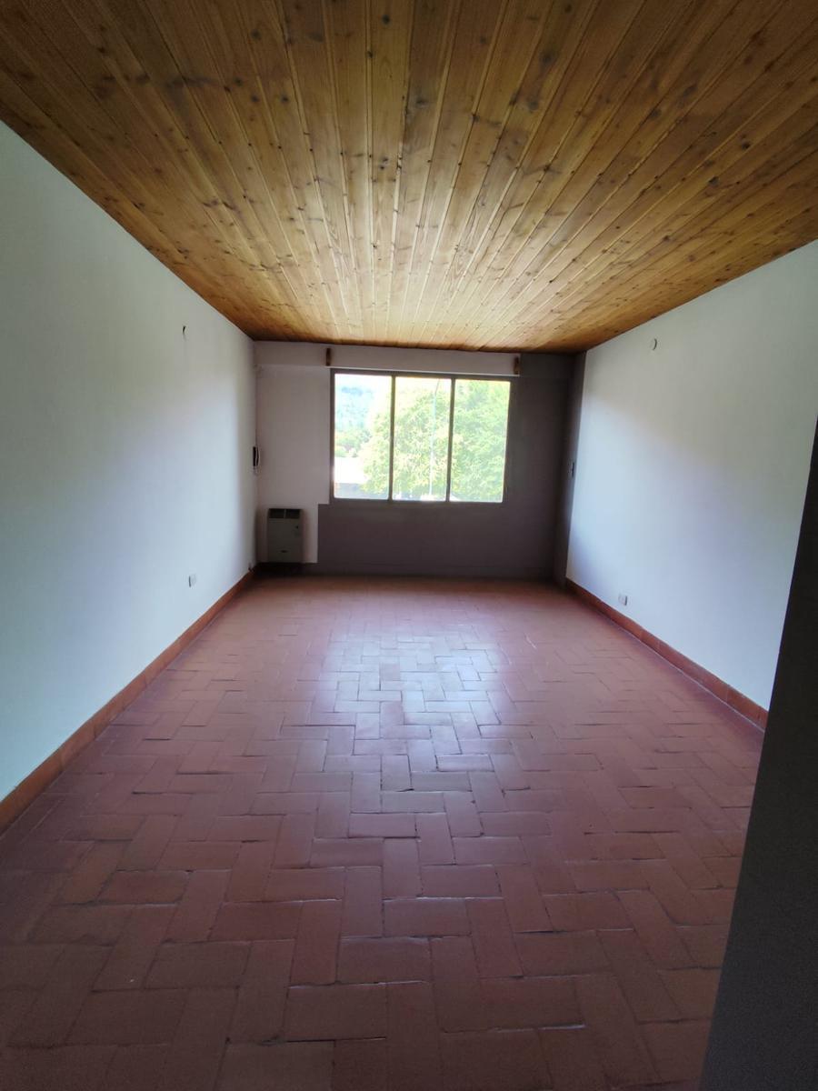 Increíbles Edificio Comercial, con 7 Locales y 7 Oficinas en Pleno Centro de El Bolsón! Oportunidad 1