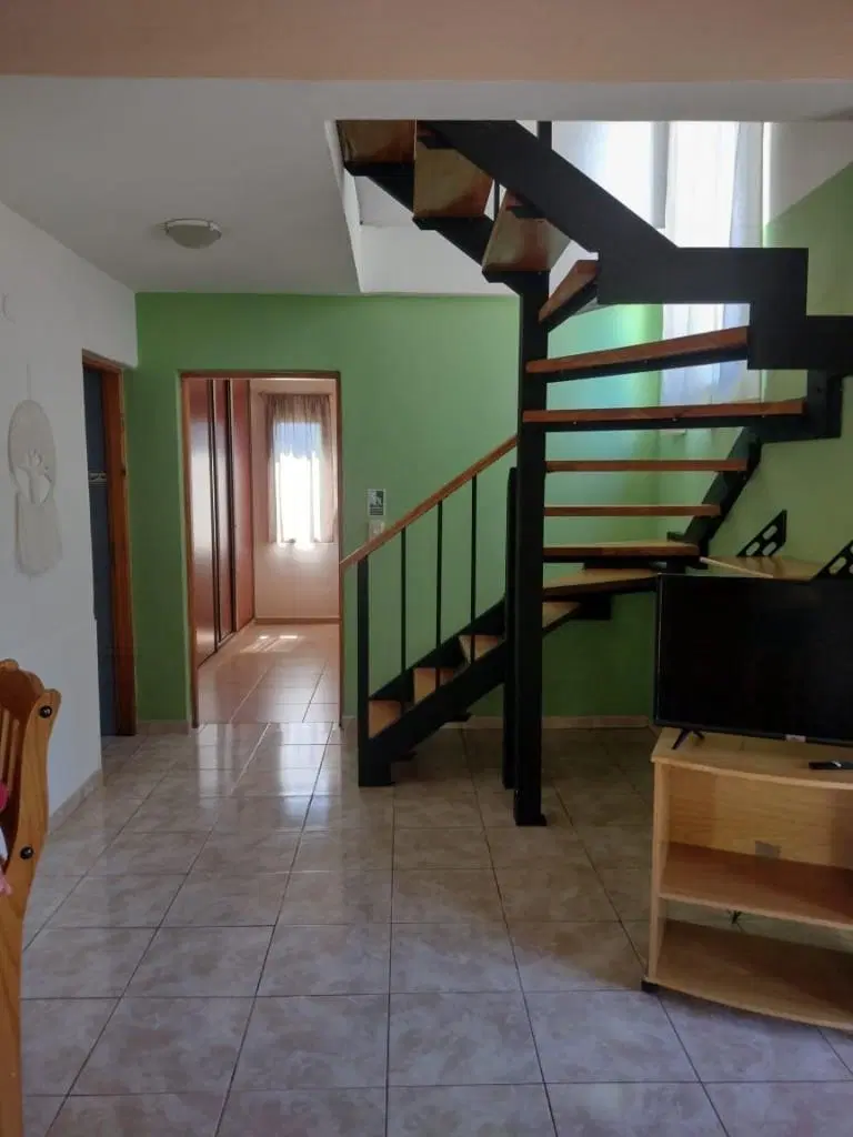 Casa de 100 m2 Buena Vista El Bolsón Todos los Servicios USD 168.000 4